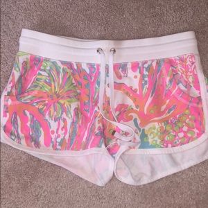 Lilly Pulitzer Chrissy Short Scuba to Cuba print